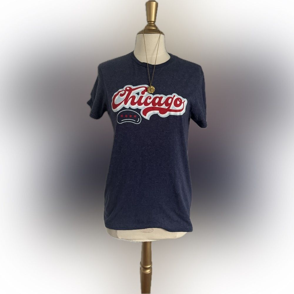 Like new! “Chicago” T-shirt!